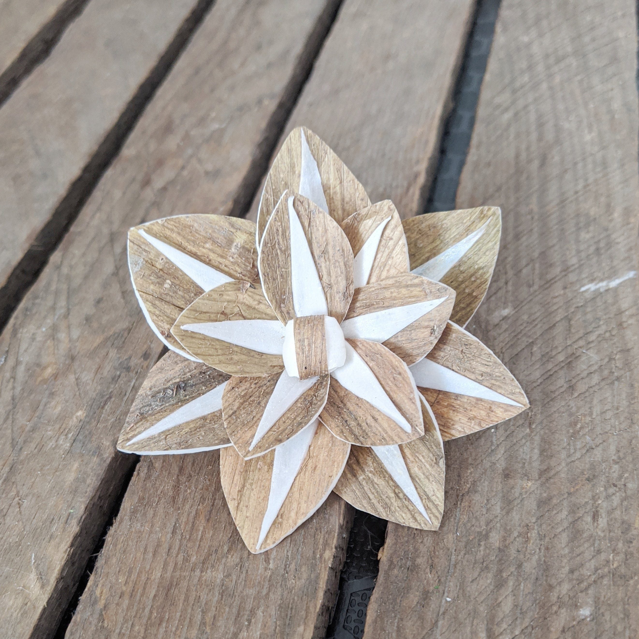 Atlas™- set of 12 - 2.5 inches _sola_wood_flowers