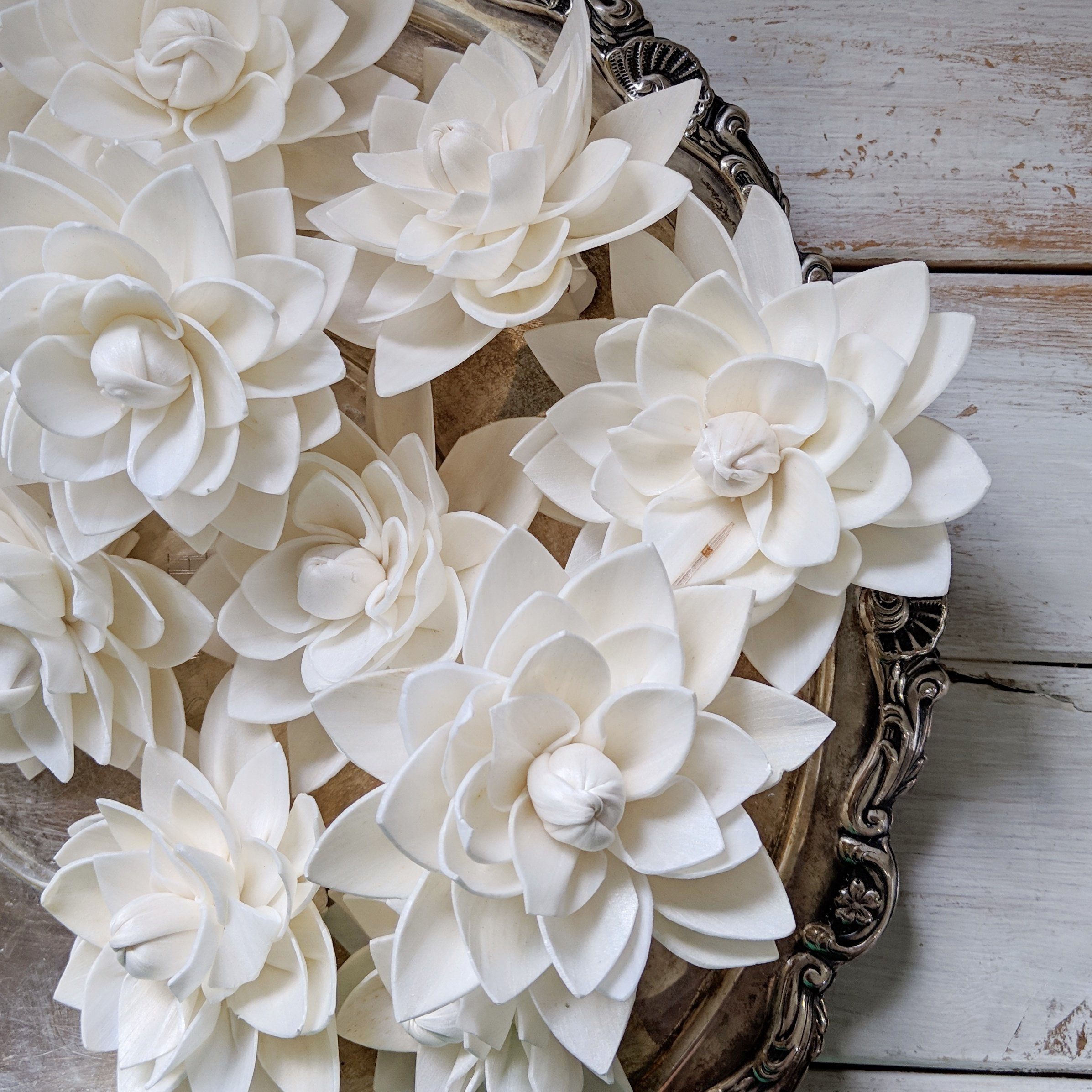 Dahlia - Set of 12- 3 inches _sola_wood_flowers