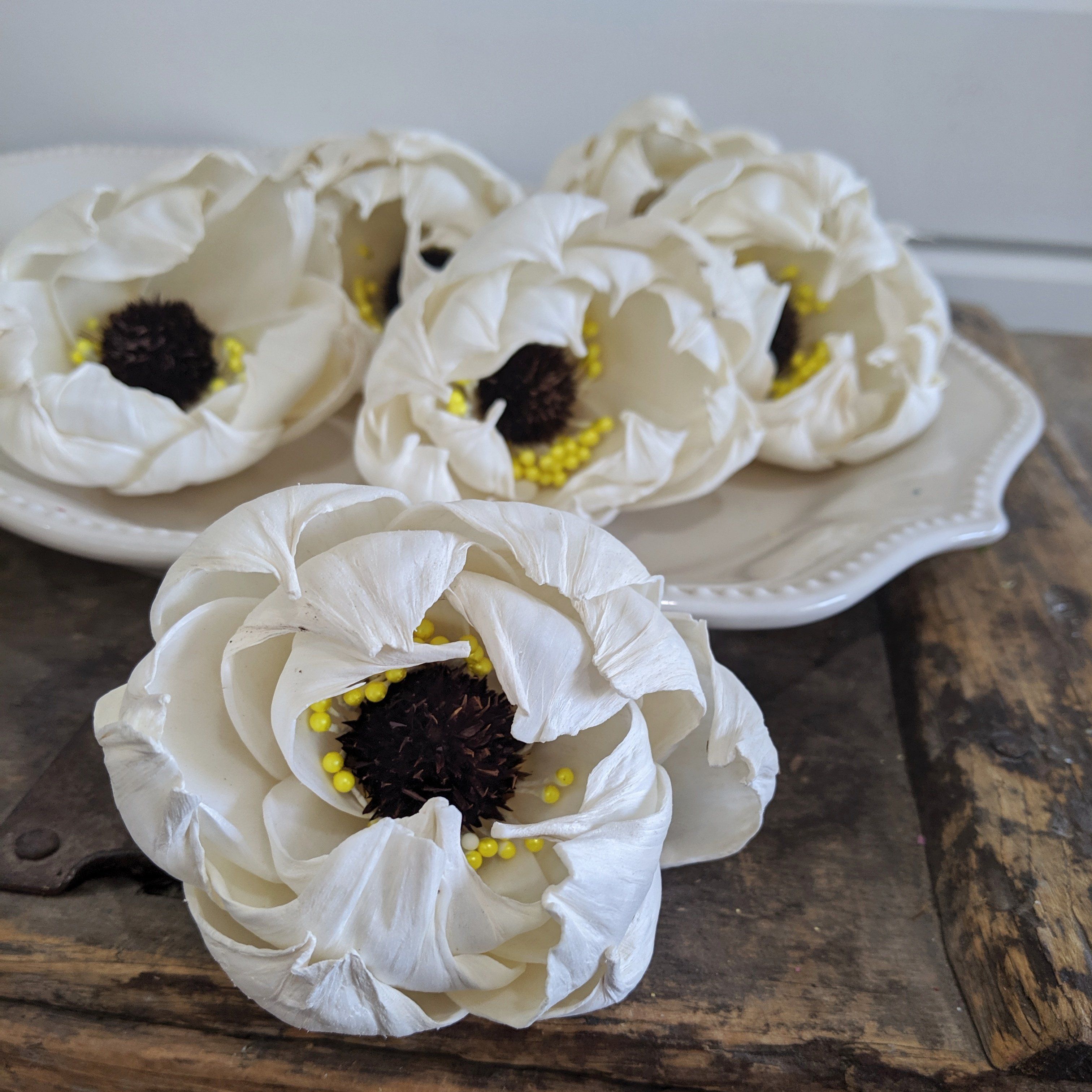 Diego™- set of 6-  3 inches _sola_wood_flowers