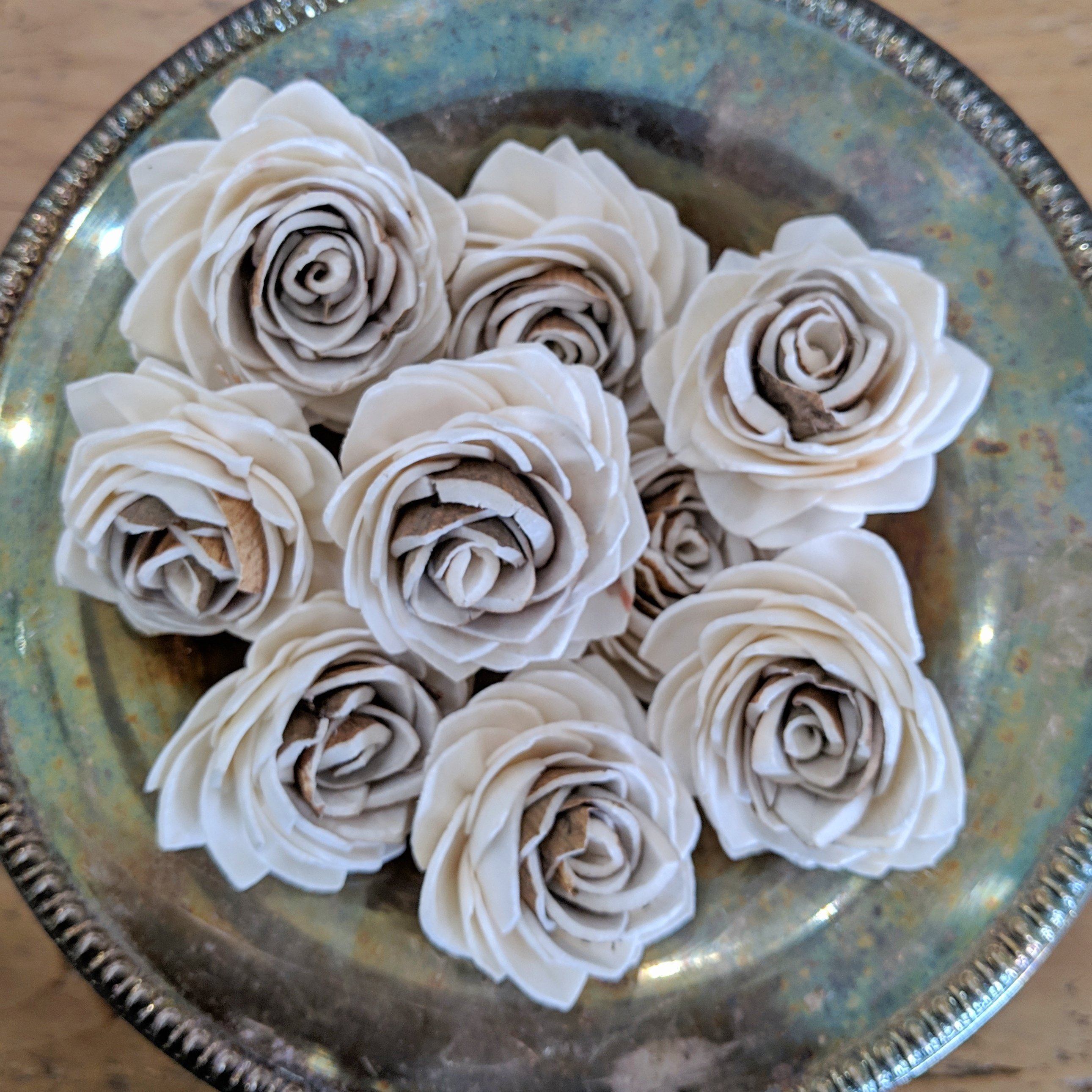 Harvest Waterlily™- set of 12- 1.5 inches _sola_wood_flowers