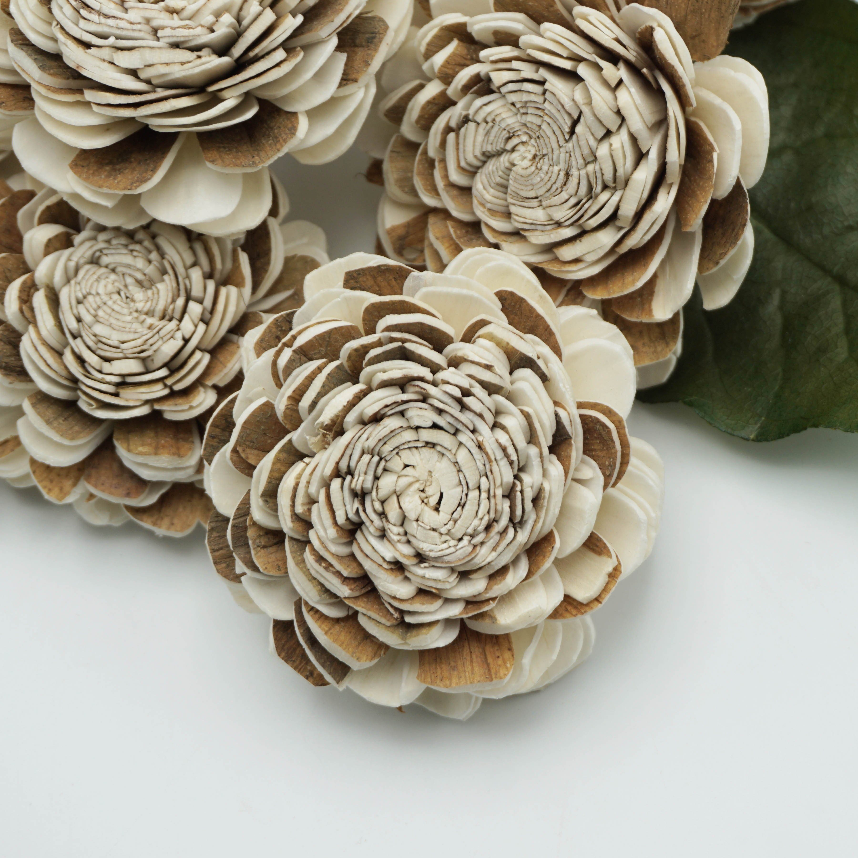 Java™- set of 12 - 2.5 inches _sola_wood_flowers