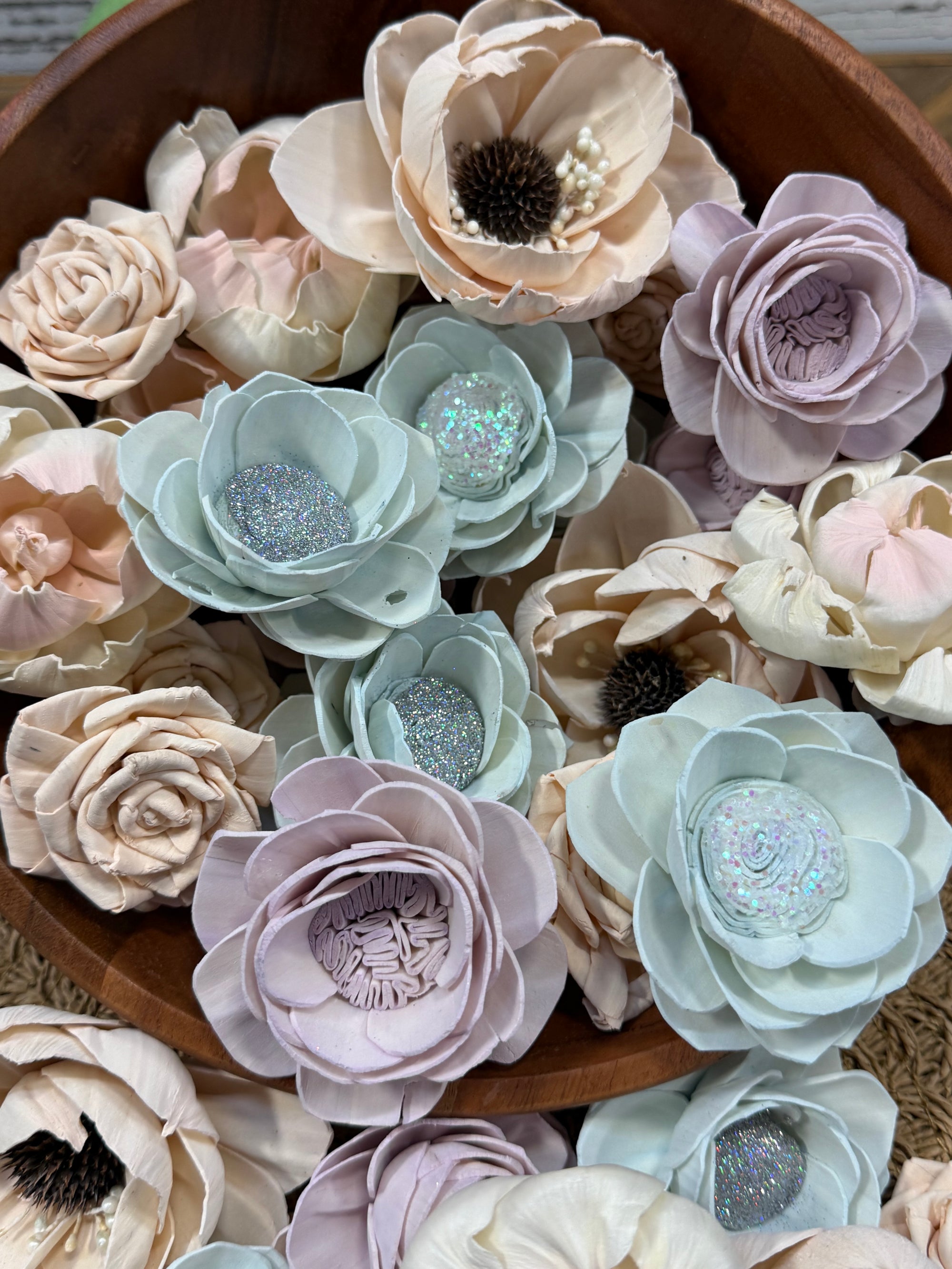 Snowflakes - Dyed Sola Wood Flower Assortment