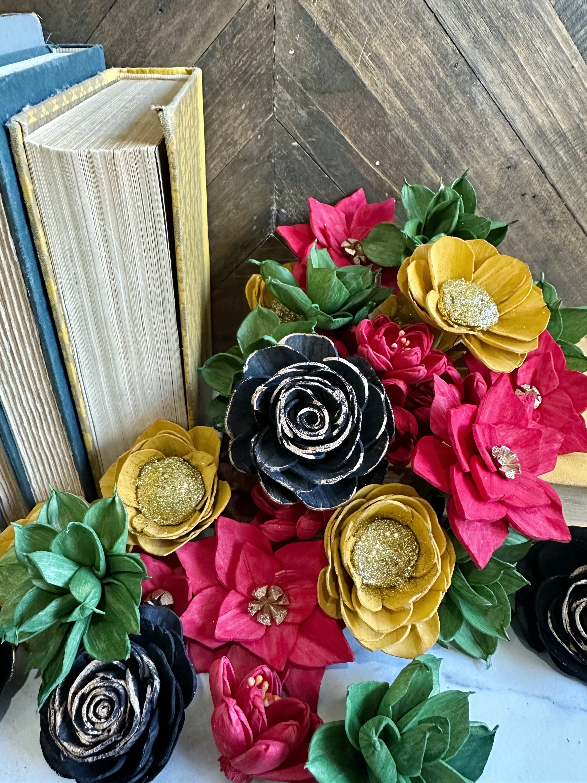Holiday Crown | Dyed Sola Wood Flower Assortment