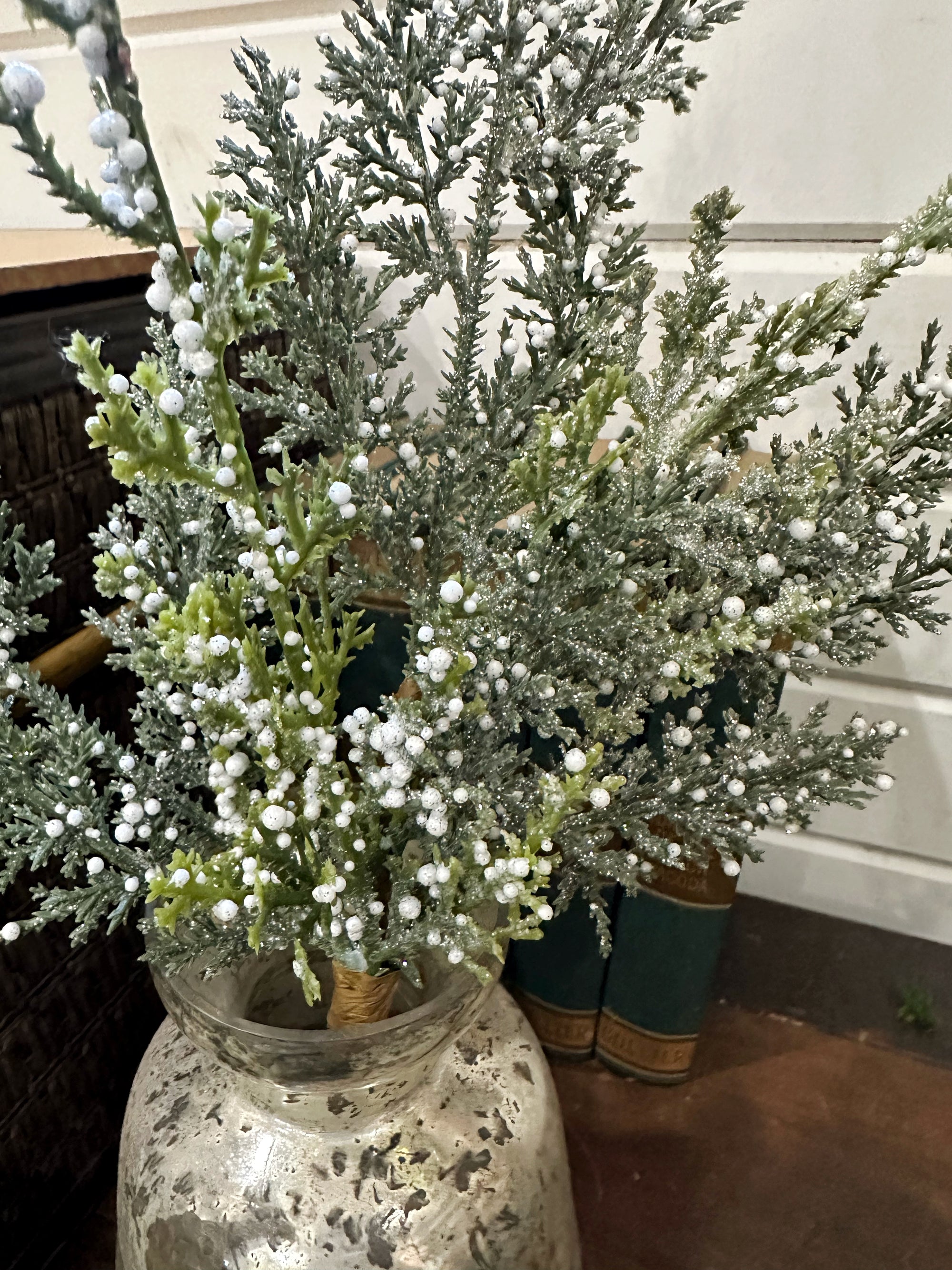 Iced Cedar and Berries - Faux