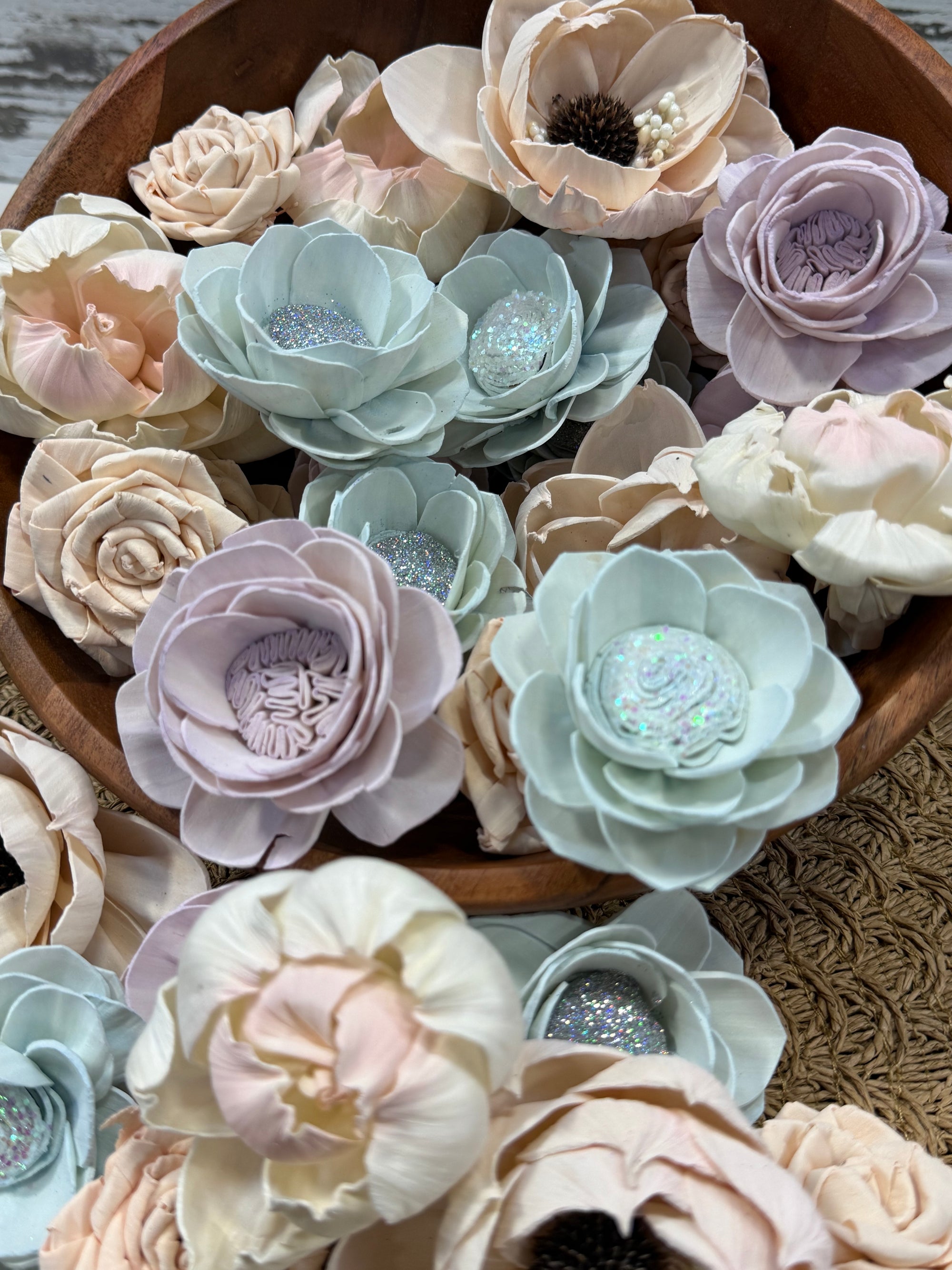 Snowflakes - Dyed Sola Wood Flower Assortment