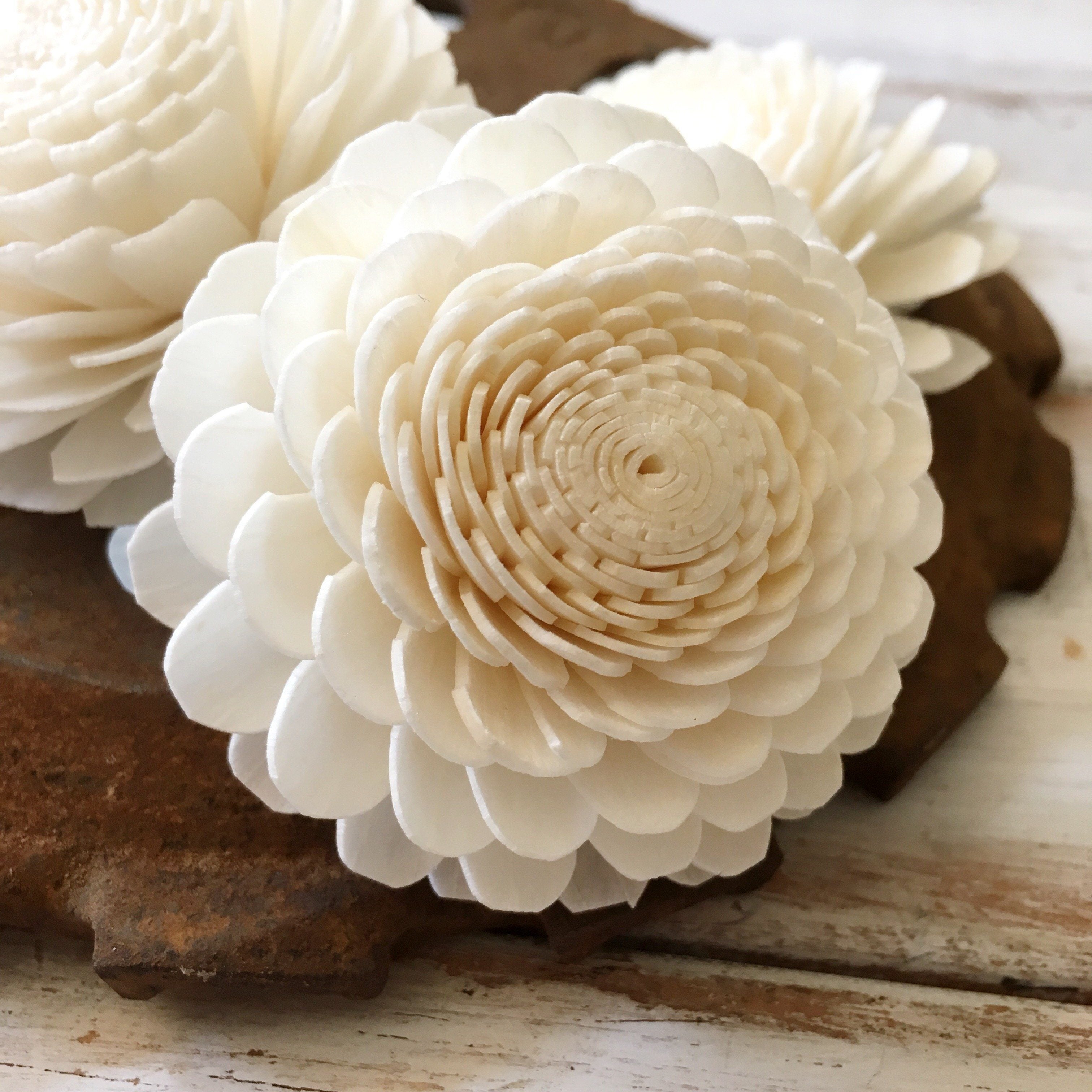 Button™- set of 6 _sola_wood_flowers