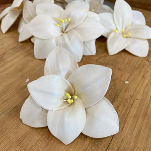 Trillium™ - set of 12 - 3 inches _sola_wood_flowers