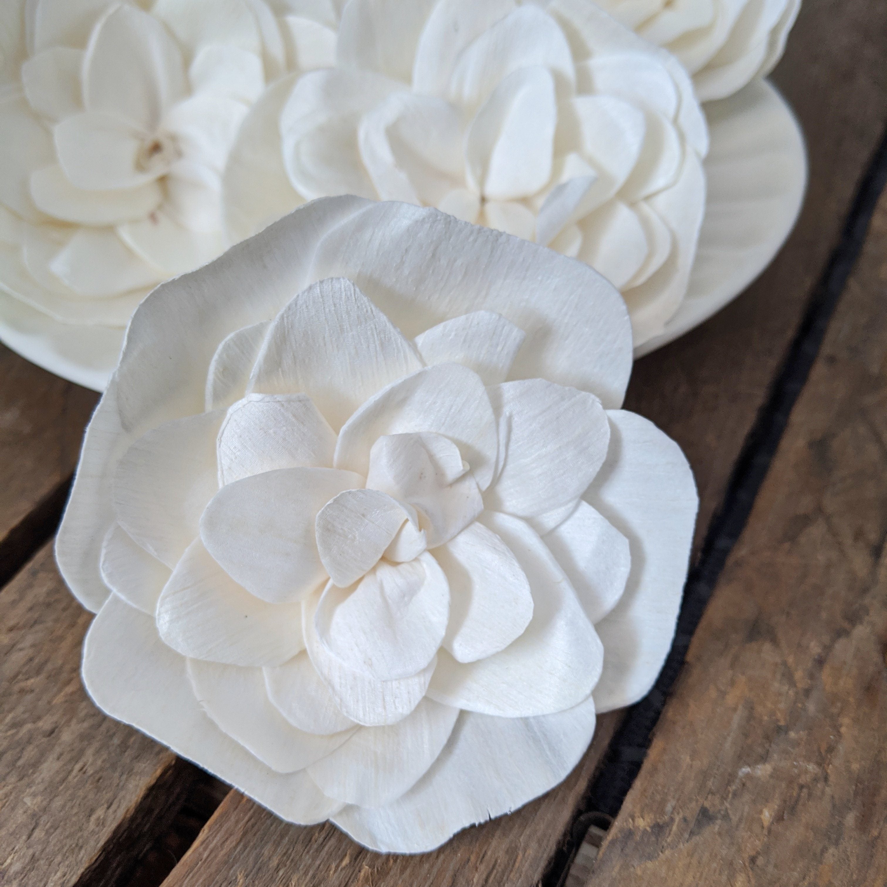 Misty™ set of 12 - 2.5 inches _sola_wood_flowers