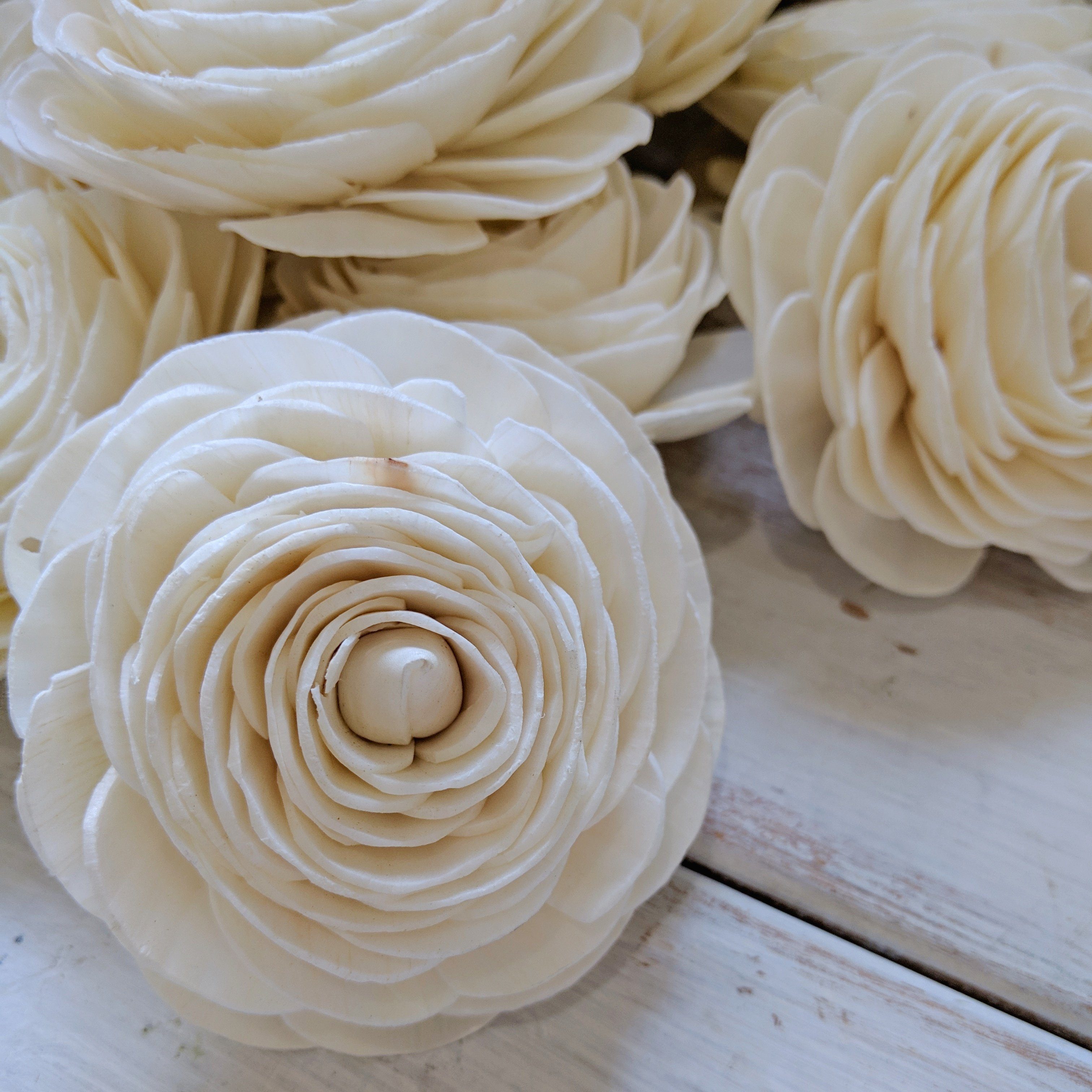 Ranunculus- set of 12 - 3 inches _sola_wood_flowers
